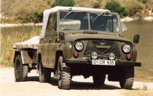 uaz 640x400