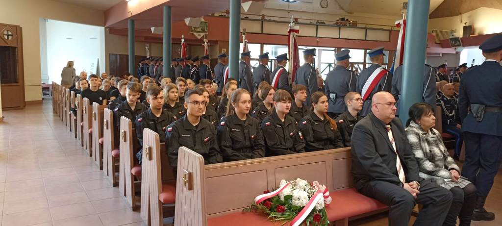 W hołdzie pomordowanym policjantom (3)