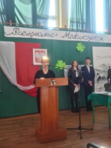 pozegnanie maturzystow23 (14)