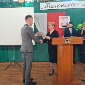 pozegnanie maturzystow23 (26)