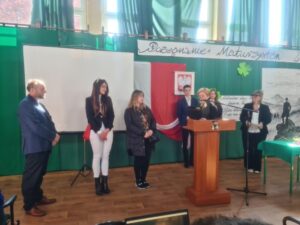 pozegnanie maturzystow23 (39)