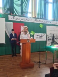 pozegnanie maturzystow23 (42)