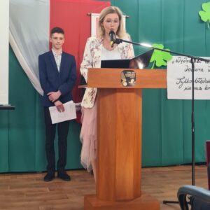 pozegnanie maturzystow23 (43)