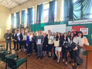 pozegnanie maturzystow23 (60)