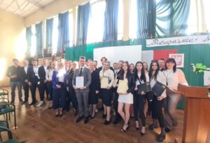 pozegnanie maturzystow23 (63)