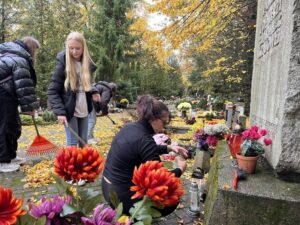 Cmentarz 2023 (5)