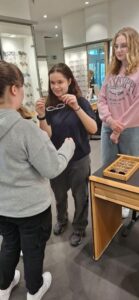 w salonie optycznym (19)