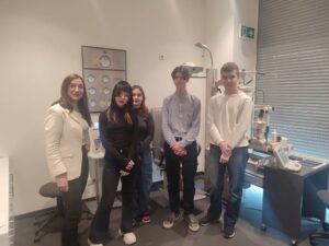 w salonie optycznym (8)