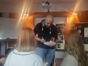 Spotkanie autorskie z Bartoszem Szczygielskim (1)