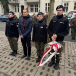 Sztandar na Narodowym Dniu Żonieży wyklętych
