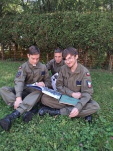 Czytanie na polanie (1)