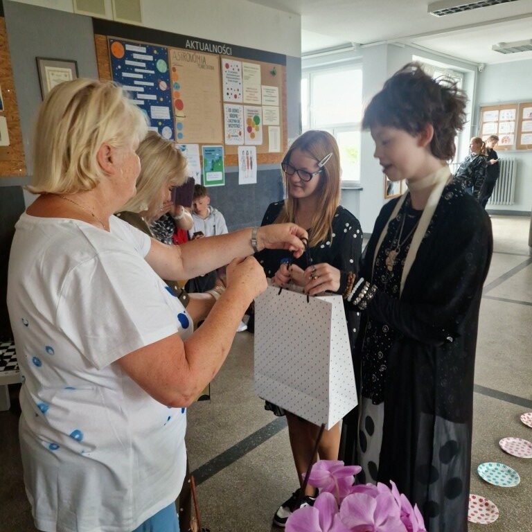 Międzynarowy Dzień Kropki (16)