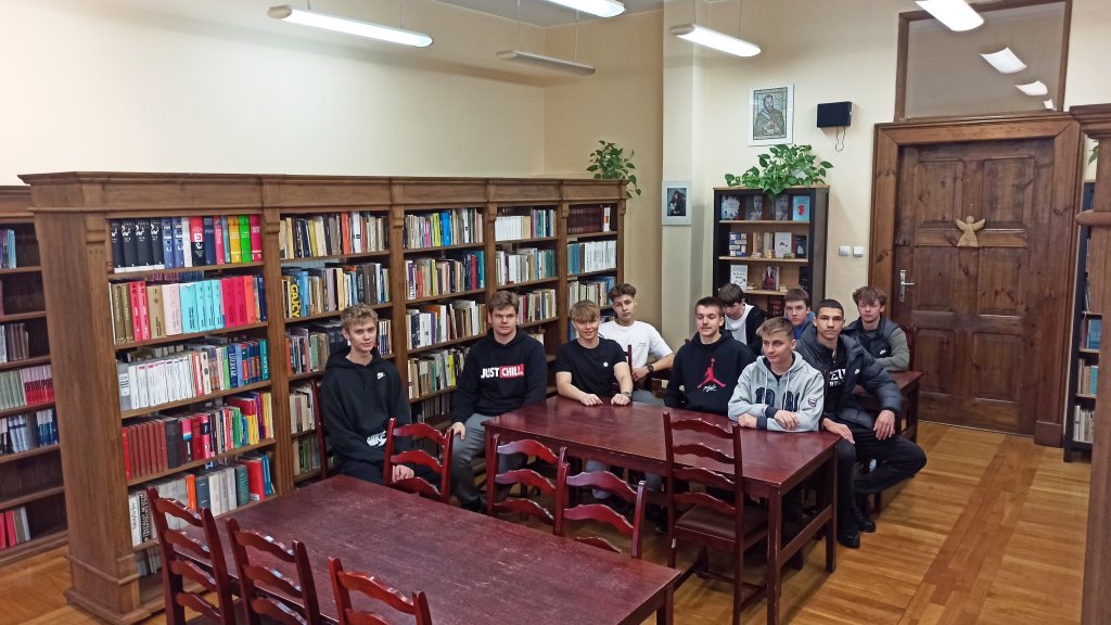 3t3 zbiera kasztany (5)