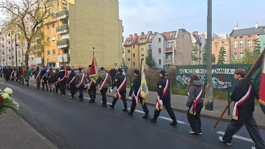 uzniowie na obchodach (1)