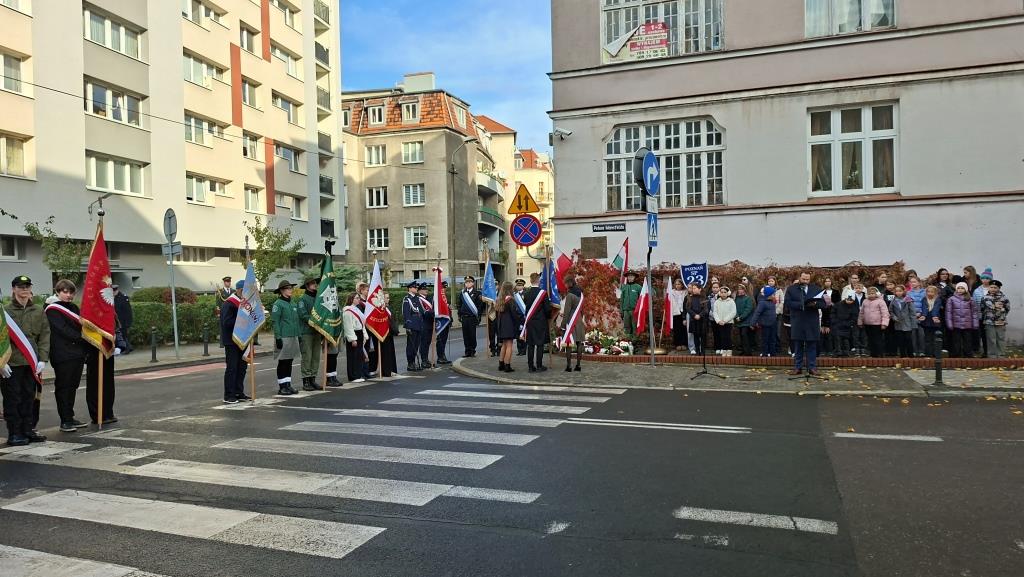 uzniowie na obchodach (2)