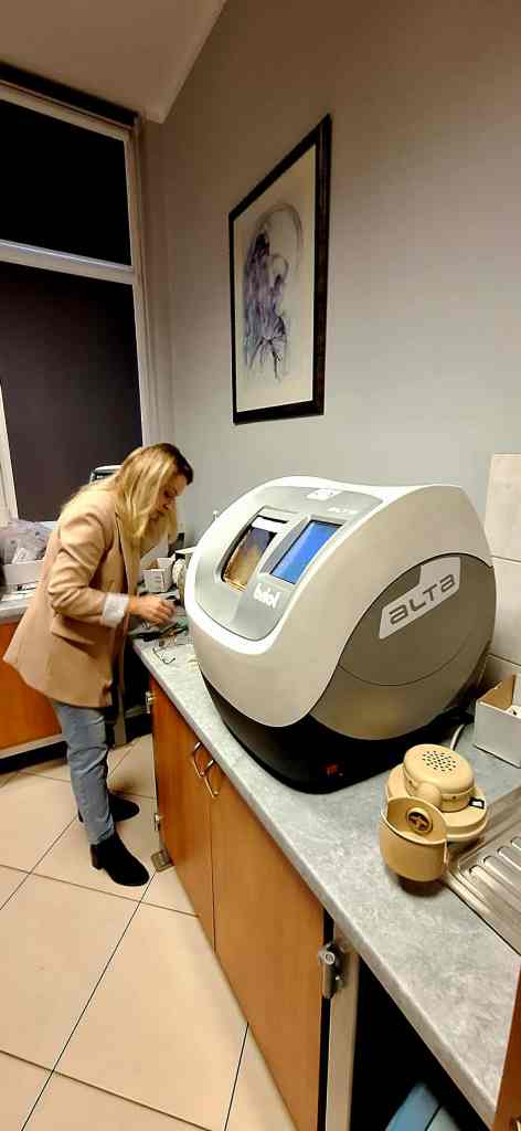 3T2 w salonie optycznym (2)