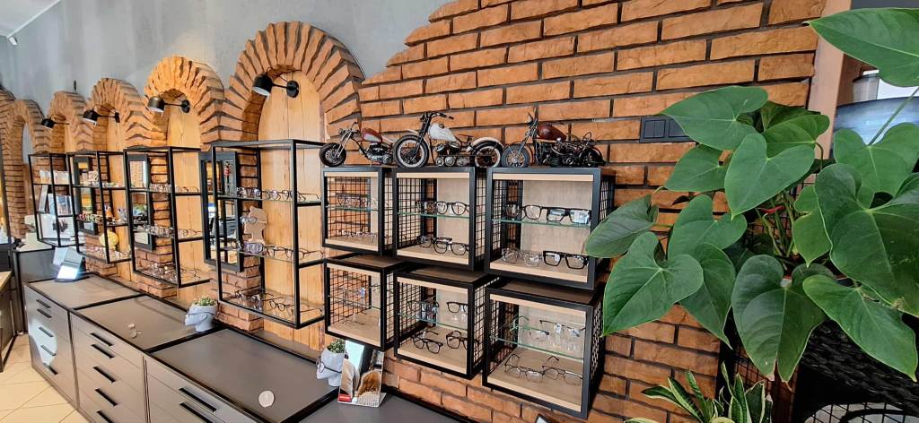 3T2 w salonie optycznym (8)