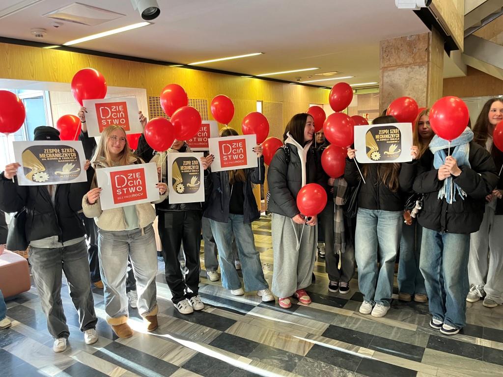 Młodzi przeciw przemocy (2)