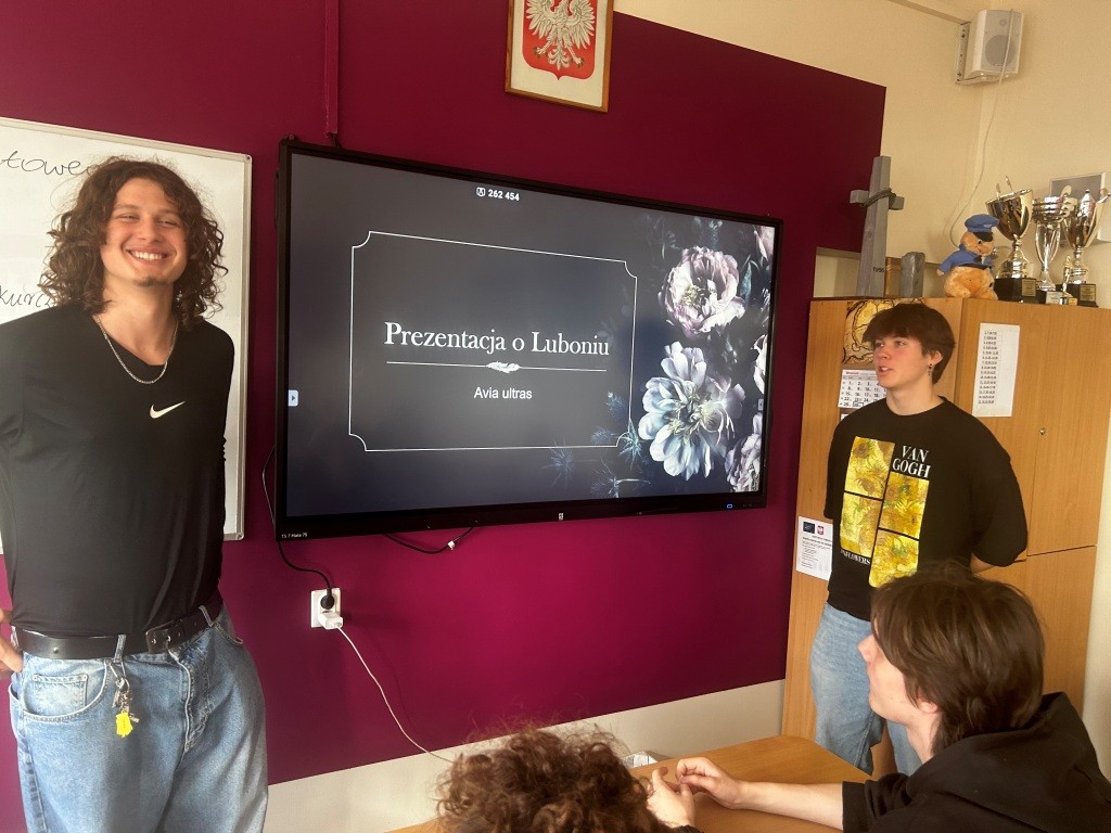 projekt klasy 2O2 (12)