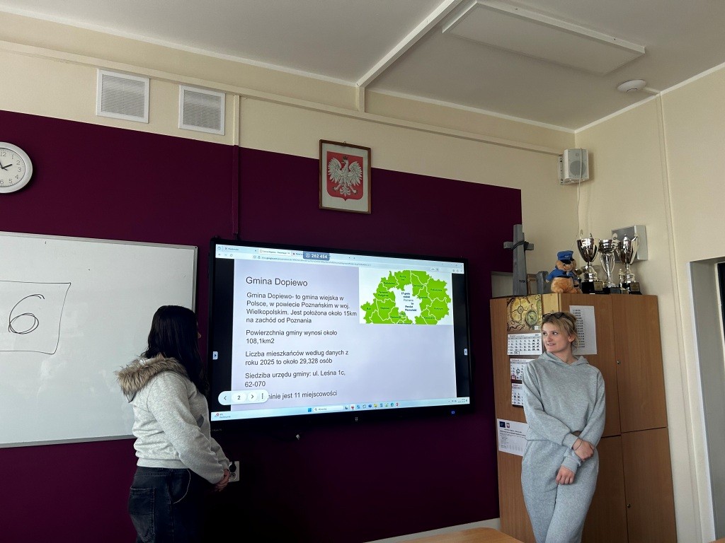 projekt klasy 2O2 (2)