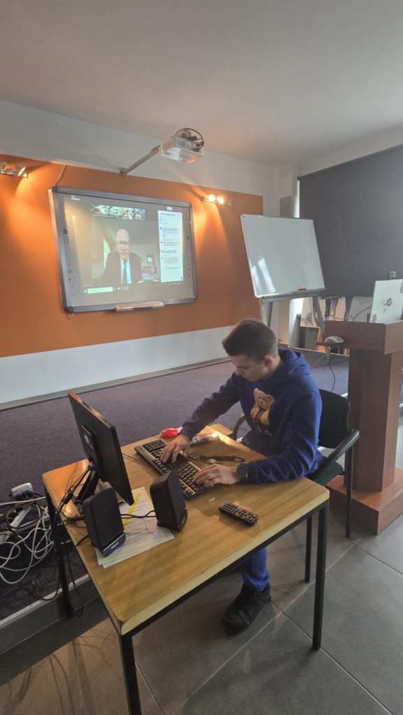 spotkanie z ambasadorem (13)