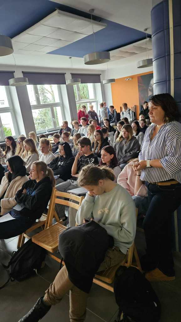 spotkanie z ambasadorem (8)